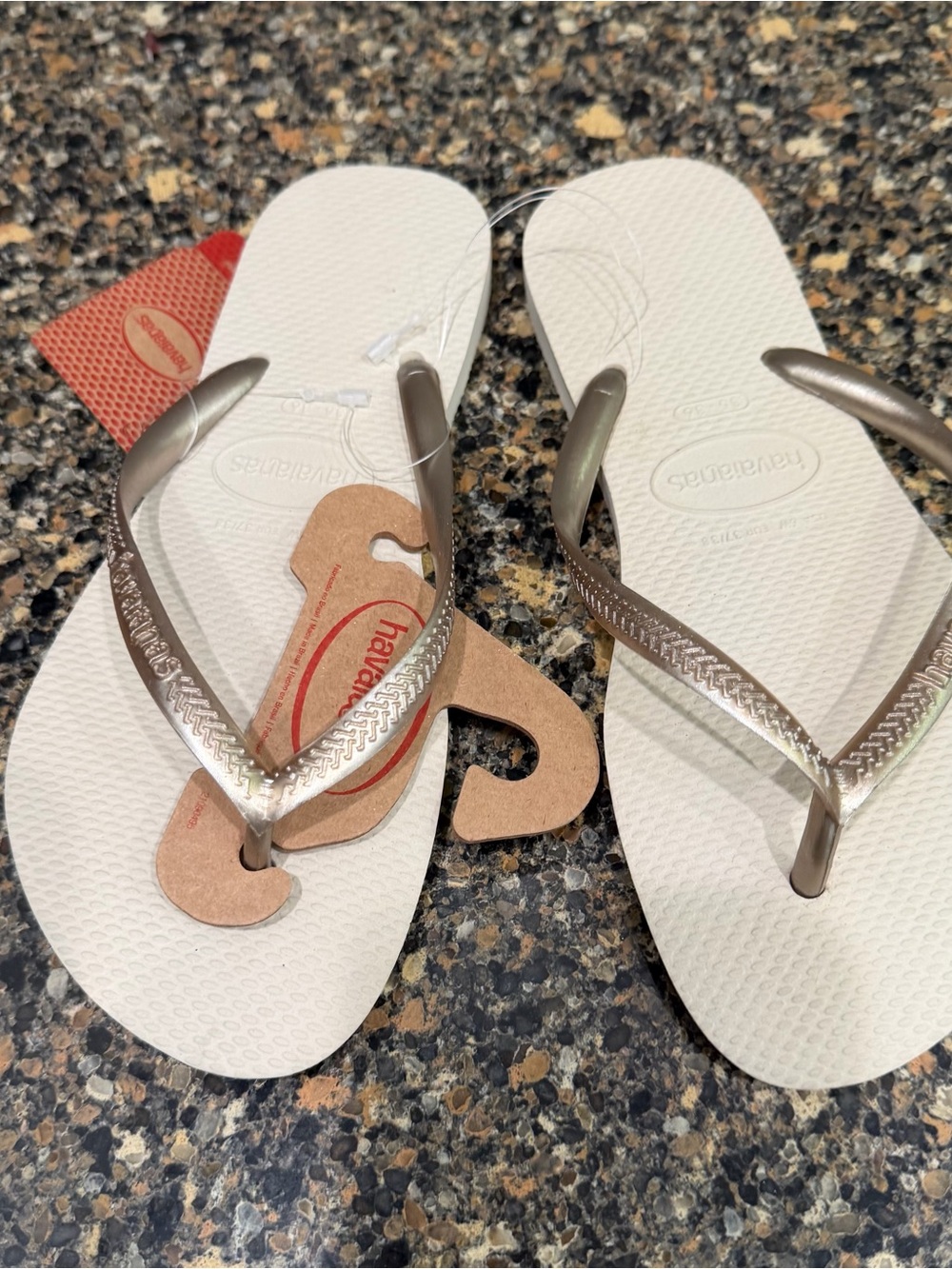 Havaianas Women's White Flip Flops with Metallic Straps new 6 - Picture 5 of 6